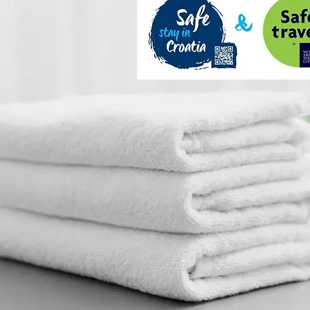 Nina- Two Bedroom With Terrace And Sea View Apt67