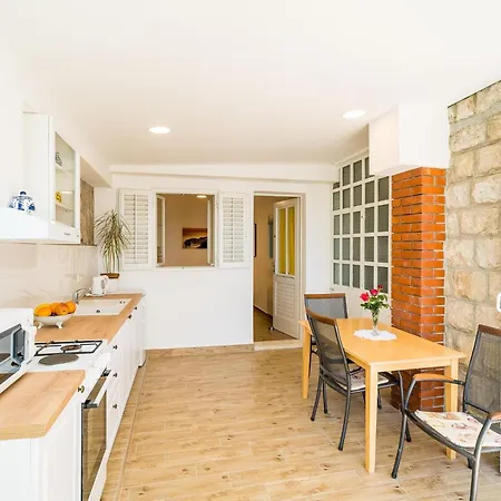 Apartman Nina- Two Bedroom With Terrace And Sea View Apt67 *