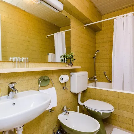 Apartman Nina- Two Bedroom With Terrace And Sea View Apt67